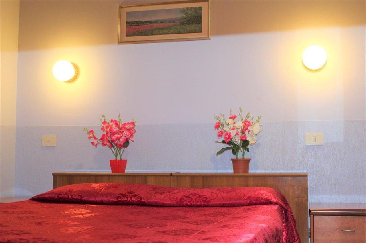 Hotel Eurorooms Ρώμη Εξωτερικό φωτογραφία