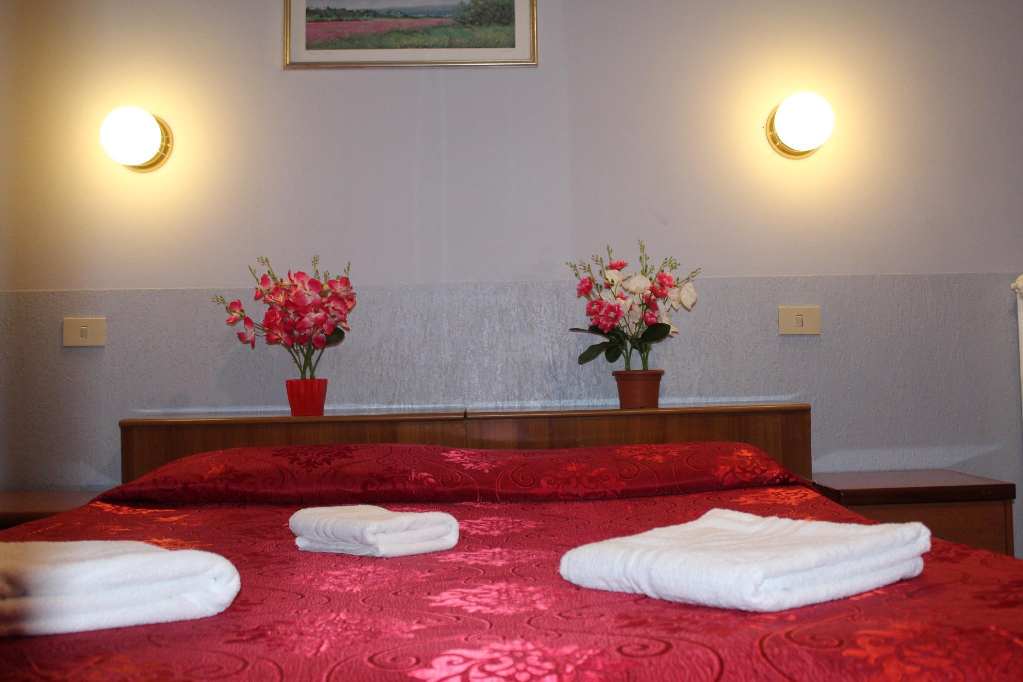 Hotel Eurorooms Ρώμη Εξωτερικό φωτογραφία