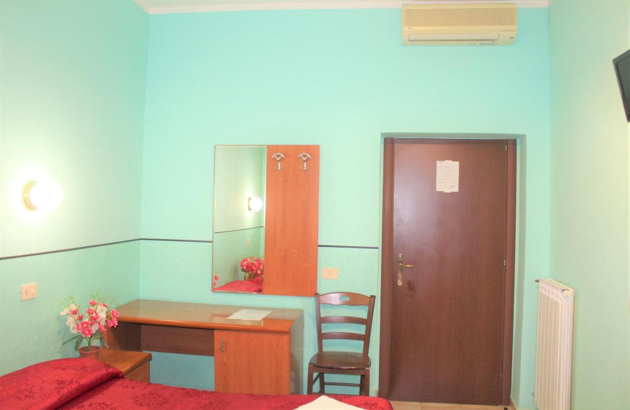 Hotel Eurorooms Ρώμη Εξωτερικό φωτογραφία