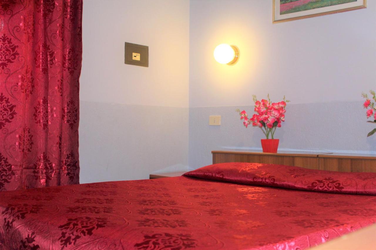 Hotel Eurorooms Ρώμη Εξωτερικό φωτογραφία
